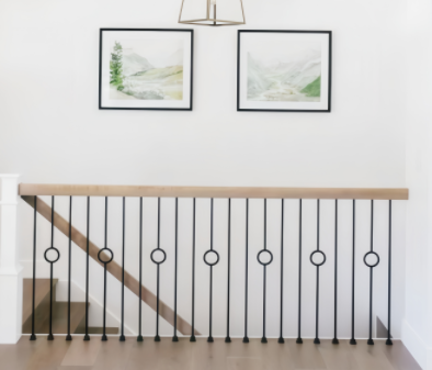 পেটা লোহা রেলিং জন্য গুণমান মান কি?